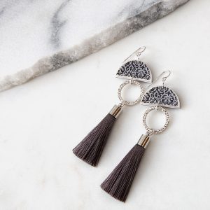 luxe lonely half moon tassel art earring SILVER silky short NEXT ROMANCE jewelery